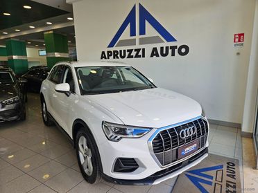 AUDI Q3 35 TDI S tronic Business Advanced