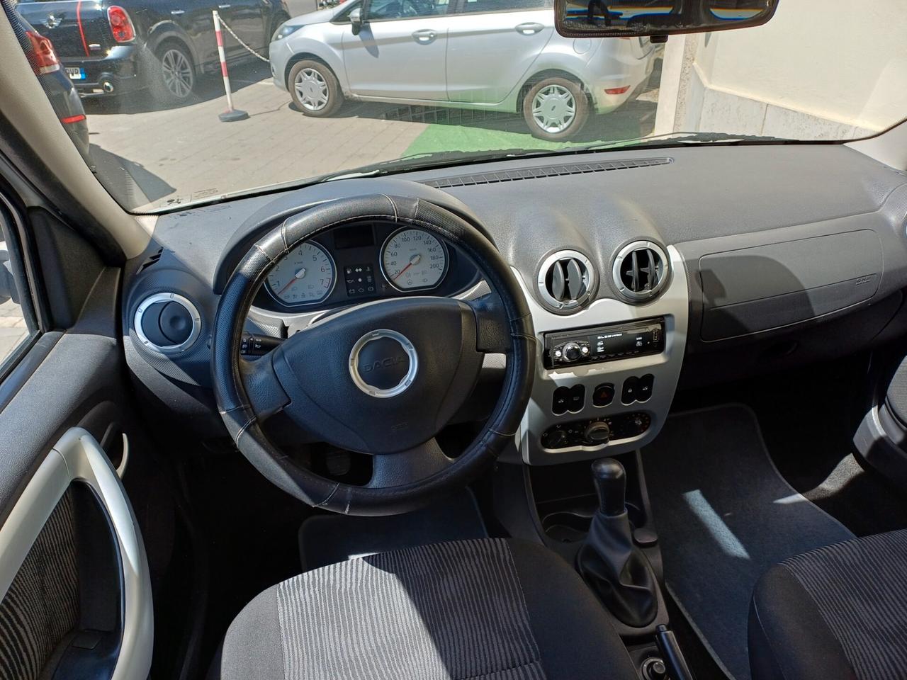 Dacia Logan MCV 1.6 85CV 5 posti