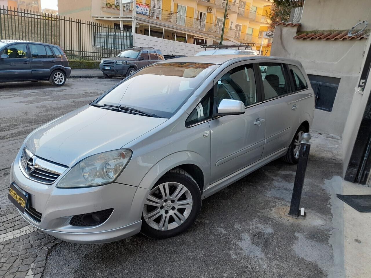 Opel Zafira 7 POSTI BENZ/METANO X NEOPATENTATI