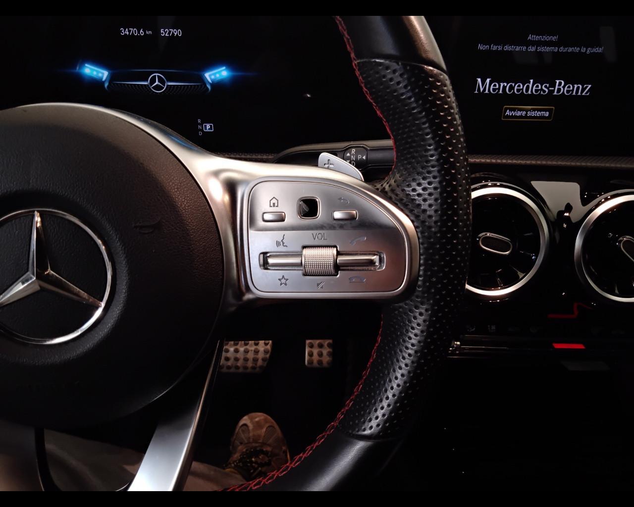 Mercedes-Benz Classe A - W177 2018 - A 200 Premium auto