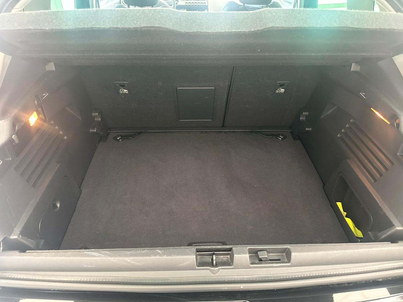 Peugeot 3008 2.0 HDi 150CV Outdoor