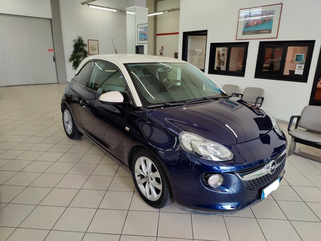 Opel Adam 1.2 70 CV