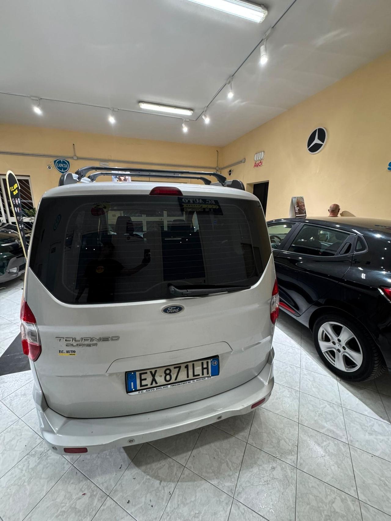 Ford Tourneo Courier 1.6 TDCI 95 CV Titanium
