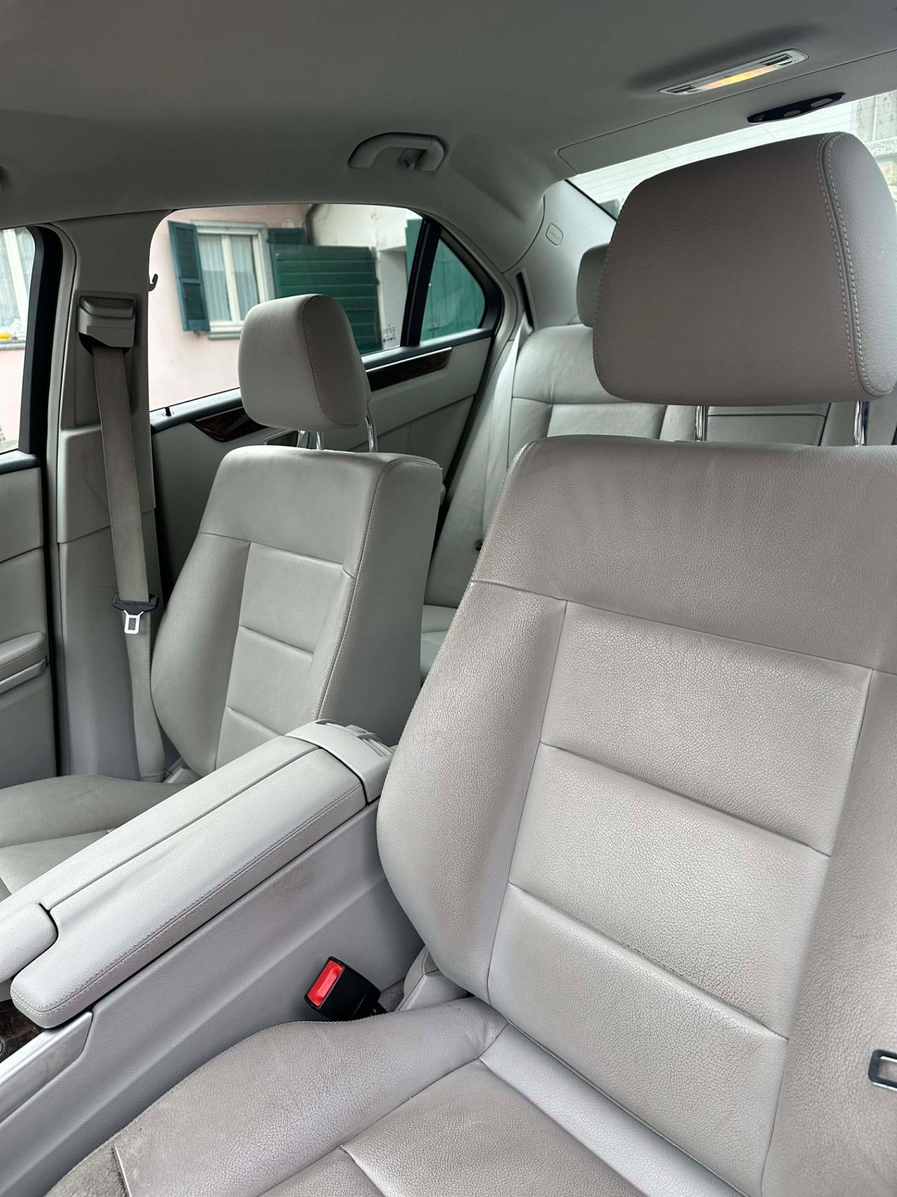 Mercedes-benz E 350 CDI FULLOPT UNICOPR KMCERT