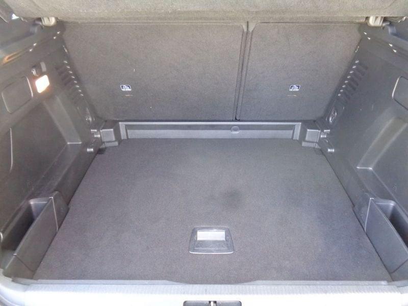 Peugeot 3008 3008 1.5 bluehdi Active Pack s&s 130cv eat8