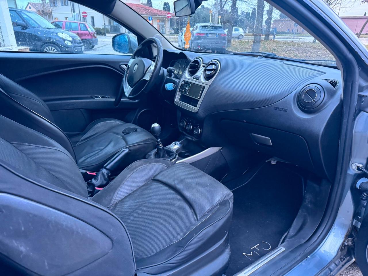 Alfa Romeo MiTo 1.6 JTDm 16V Distinctive Sport Pack