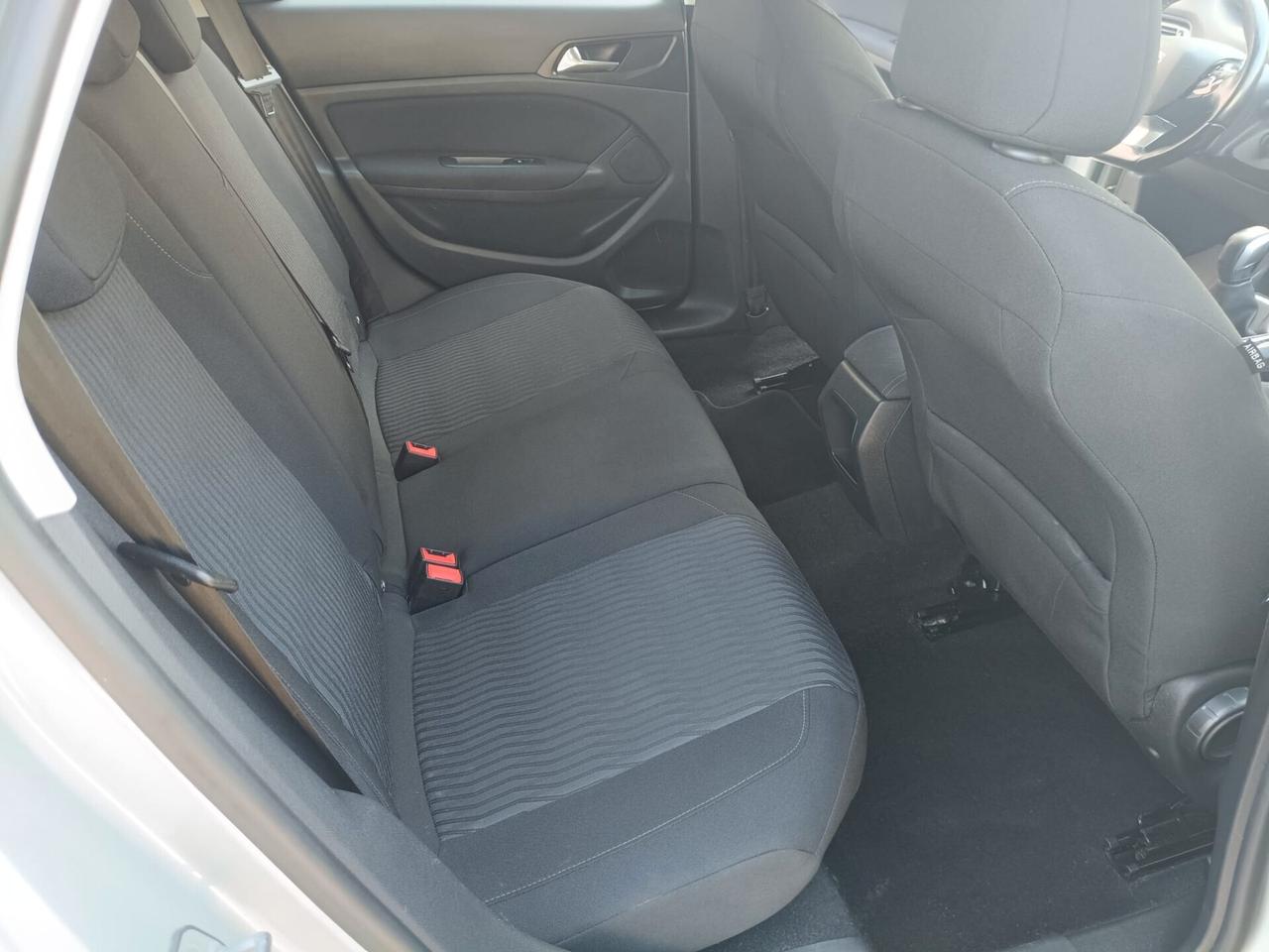 Peugeot 308 BlueHDi 100 S&S SW Active