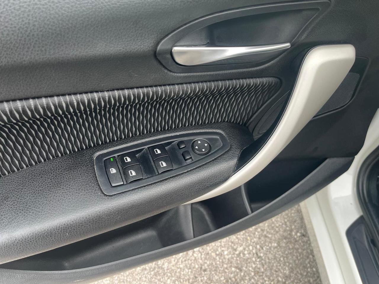 Bmw 116 116d 5p. Business