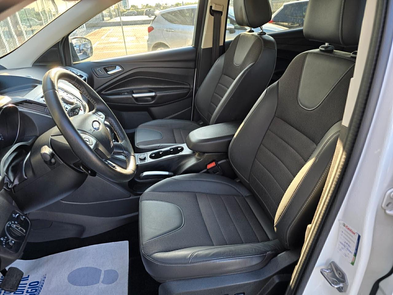 Ford Kuga 2.0 TDCI 180 CV S&S 4WD Powershift Tit. 2014