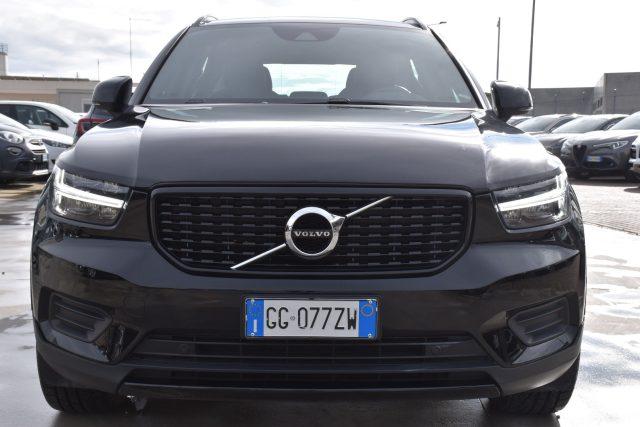 VOLVO XC40 T5 Recharge Plug-in Hybrid R-design