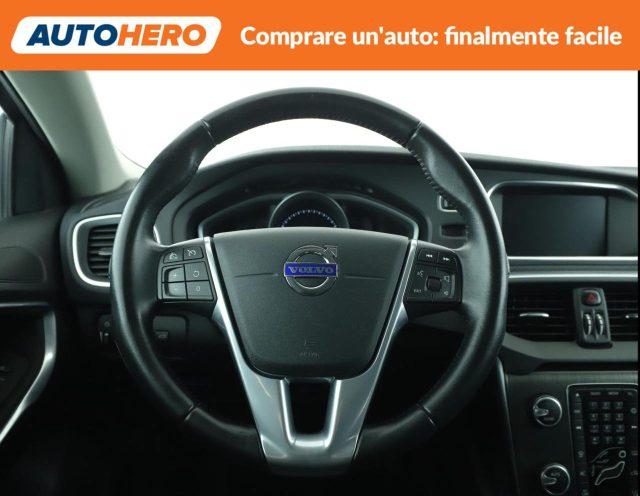 VOLVO V40 D3 Geartronic Momentum
