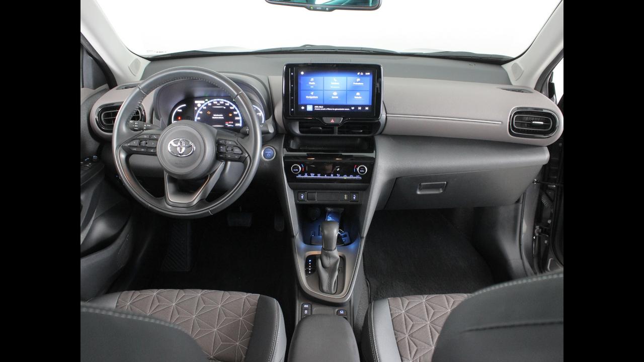 TOYOTA Yaris Cross - Yaris Cross 1.5h Lounge awd-i 116cv e-cvt
