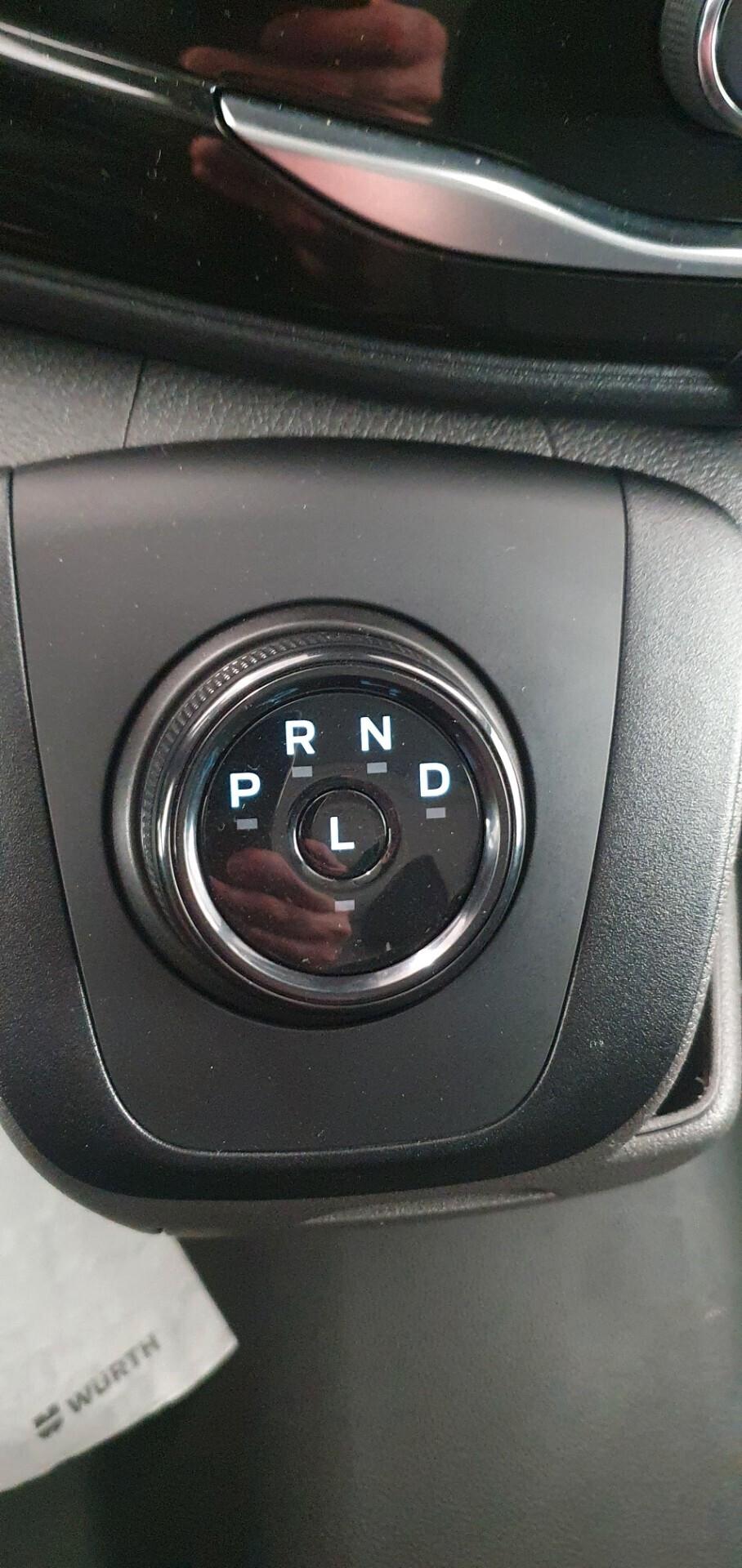 Ford Transit E-Transit Van 350 L2H2 Trend 269CV Batt. 68KWh Auton. 260Km