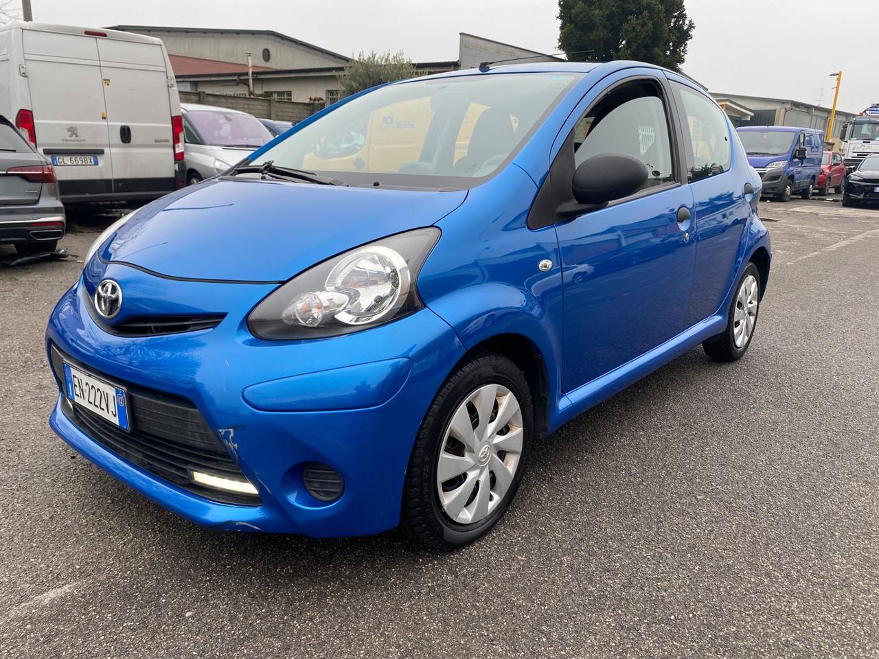 Toyota Aygo 1.0 12V VVT-i 5 porte Active Connect