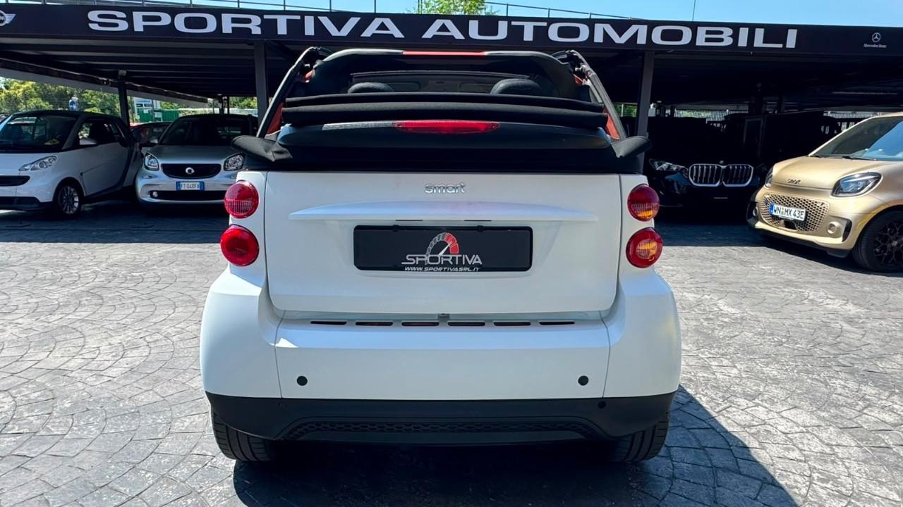 Smart fortwo cabrio SERVOSTERZO 1.0 mhd 84cv FLASH LIGHT NAVIGATORE PELLE NERA