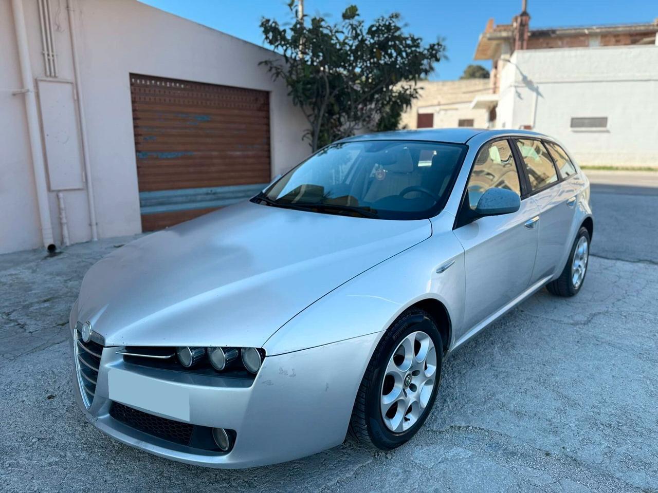 Alfa Romeo 159 1.9 JTDm Sportwagon Distinctive