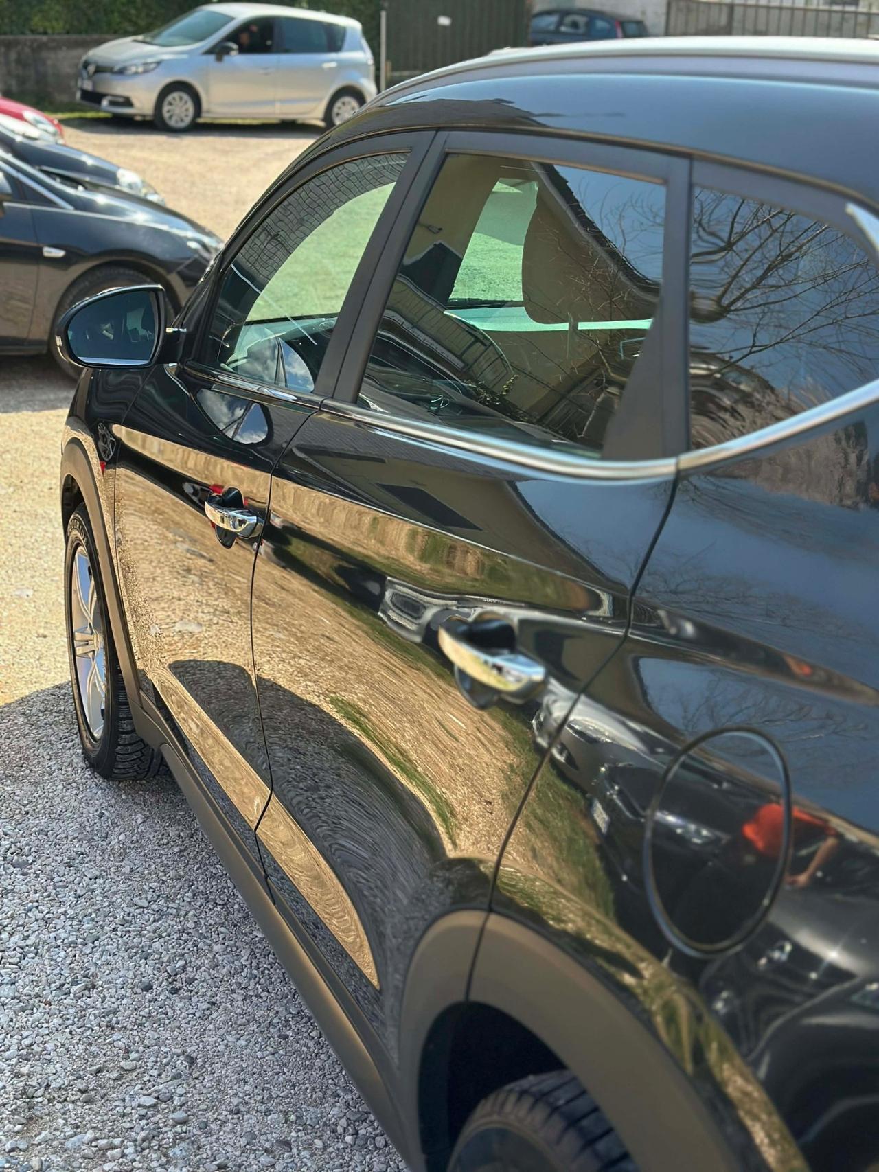 Hyundai TUCSON 1.7 CRDi EU6B XPOSSIBILE UNICOPR