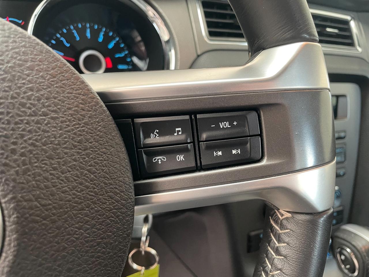 Mustang 3.7 V6 224cv automatic