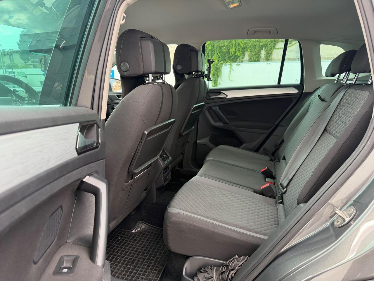 Volkswagen Tiguan 1.6 TDI Busines #11515