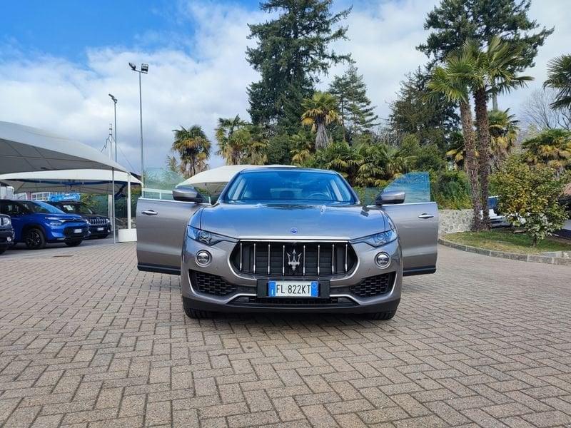 Maserati Levante 3.0 V6 275cv auto
