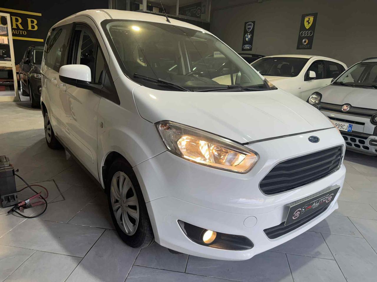 Ford Tourneo Courier 1.5 TDCI FURGONE VETRATO 5PO