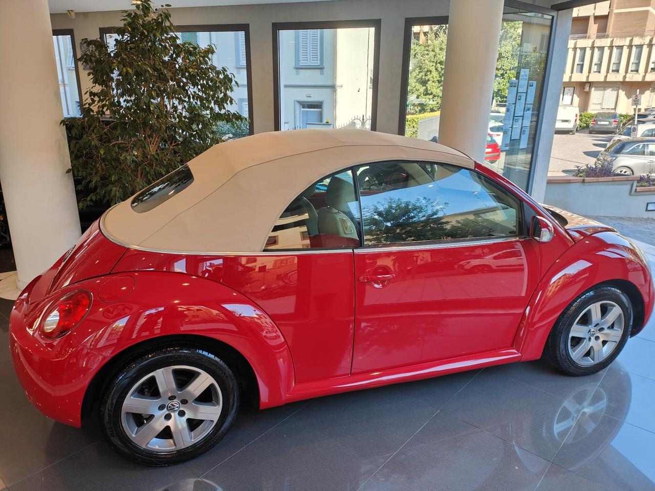 Volkswagen New Beetle 1.9 TDI 105CV Cabrio