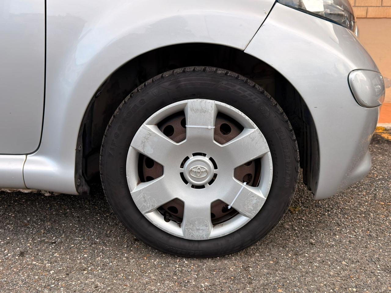 Toyota Aygo 1.0 12V VVT-i 5 porte Sol