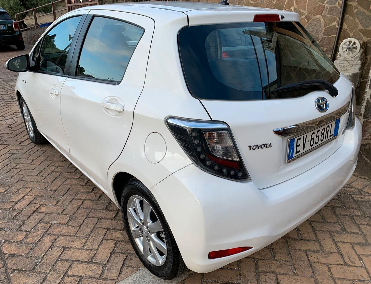 Toyota Yaris 1.5 Hybrid 5 porte Lounge