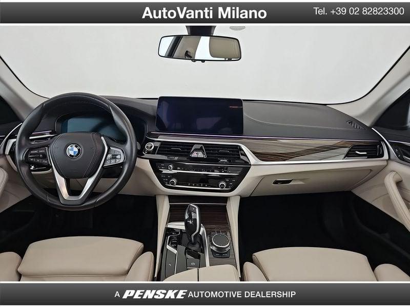 BMW Serie 5 530d mhev 48V xdrive Luxury auto