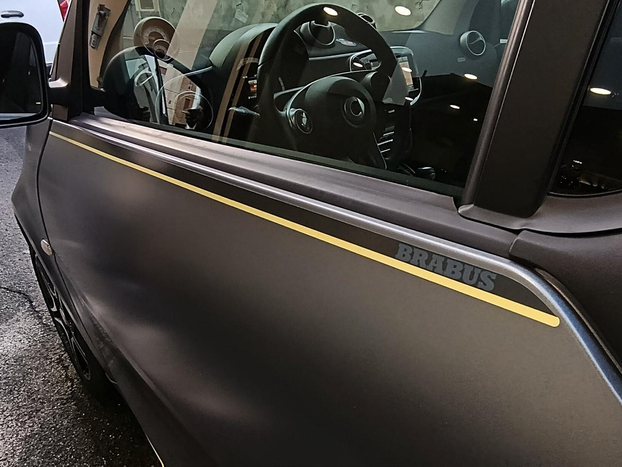 Smart ForTwo 90 0.9 Turbo Tailor Made Brabus Edition UrbanGold