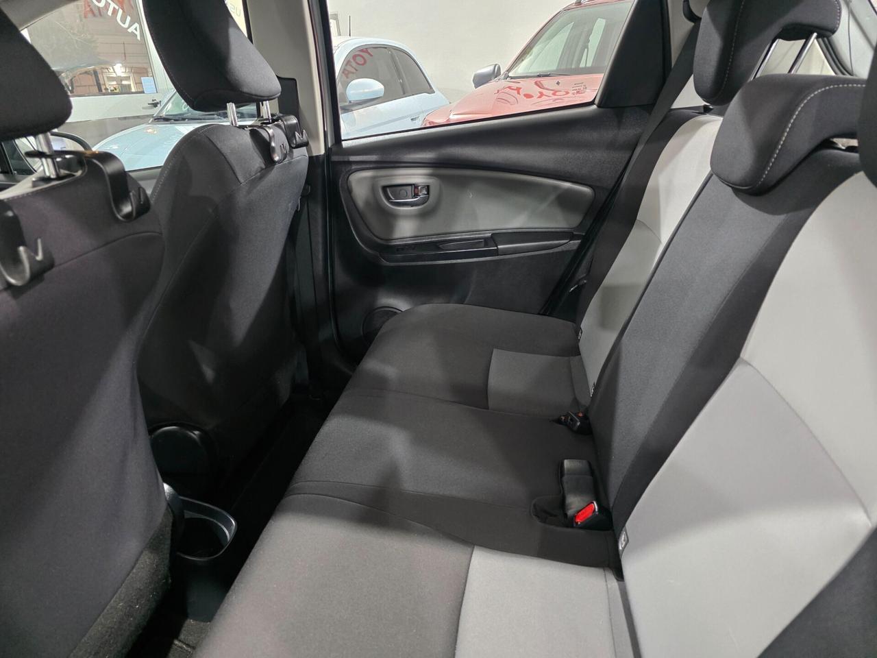 Toyota Yaris 1.5 Hybrid 73cv 1 PROPRIETARIO 2017