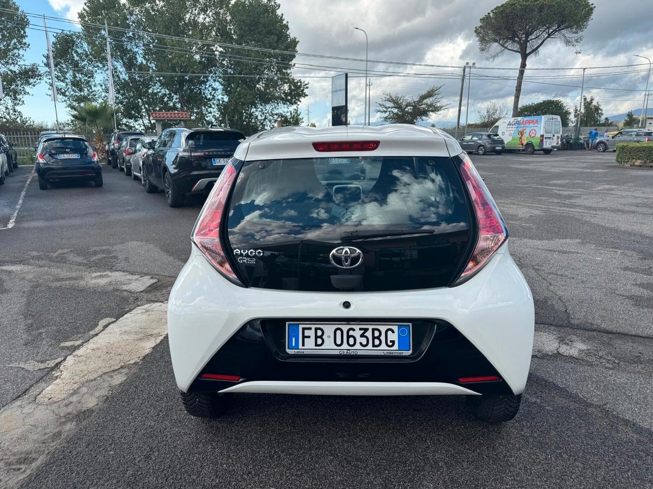 Toyota Aygo 1.0 VVT-I 69CV 5P NEOPATENT 2015