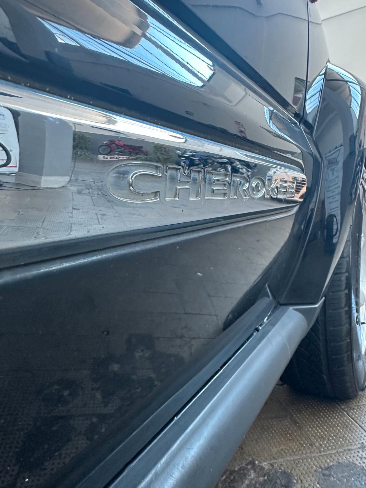 Jeep Cherokee 2.8 Diesel 4x4, automatico, gomme nuove, perfetta