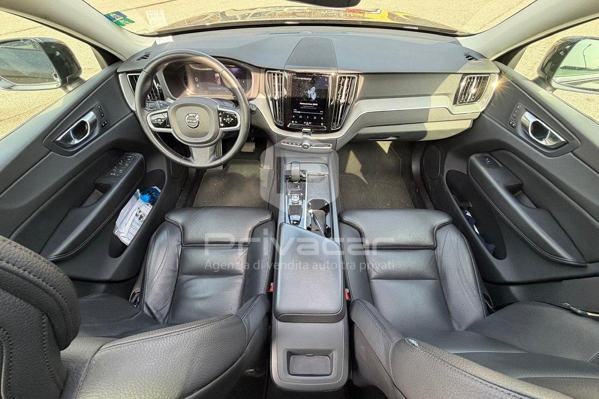 VOLVO XC60 B4 (d) AWD automatico Ultimate Dark N1