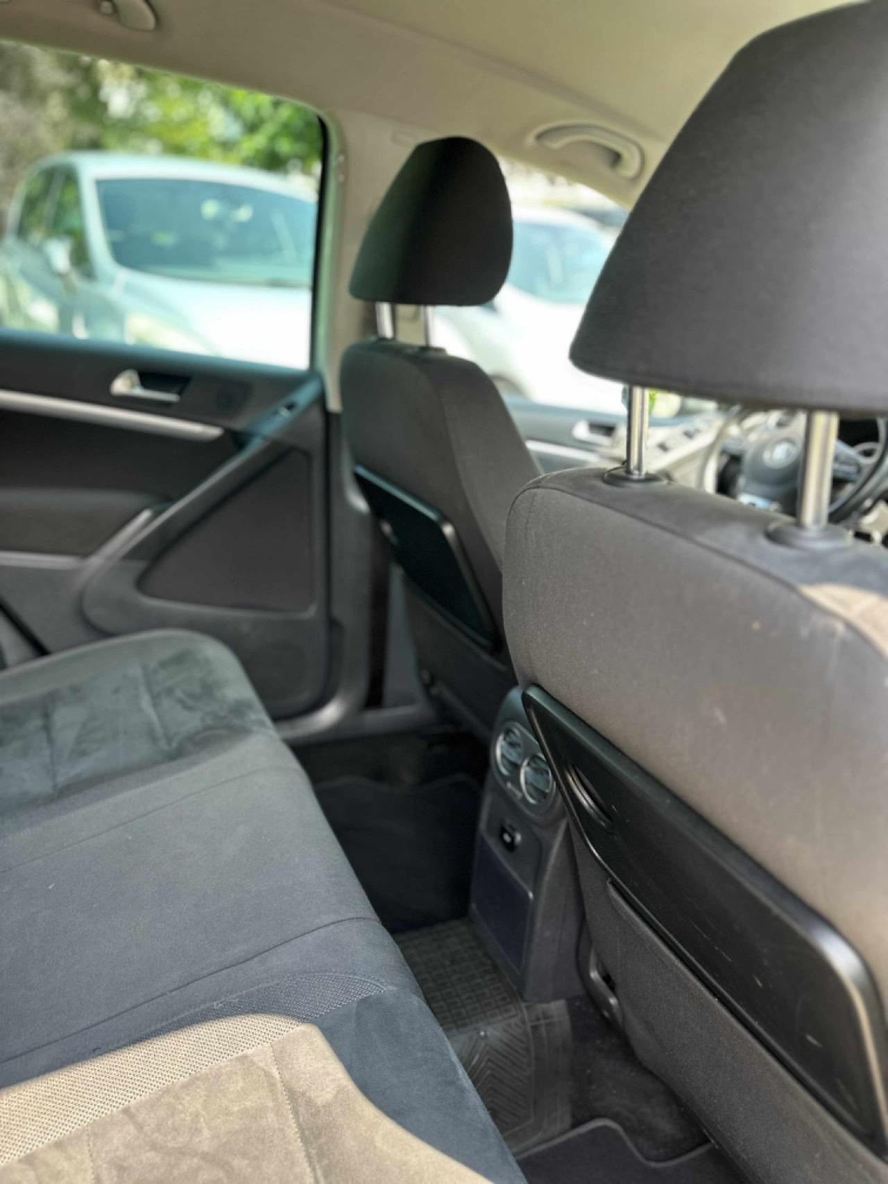 Volkswagen TIGUAN 2.0 TDI DPF 4MOTION SPORT & STYLE