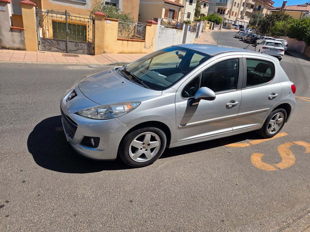 Peugeot 207 1.4 HDi 70CV 5p. Energie 2011