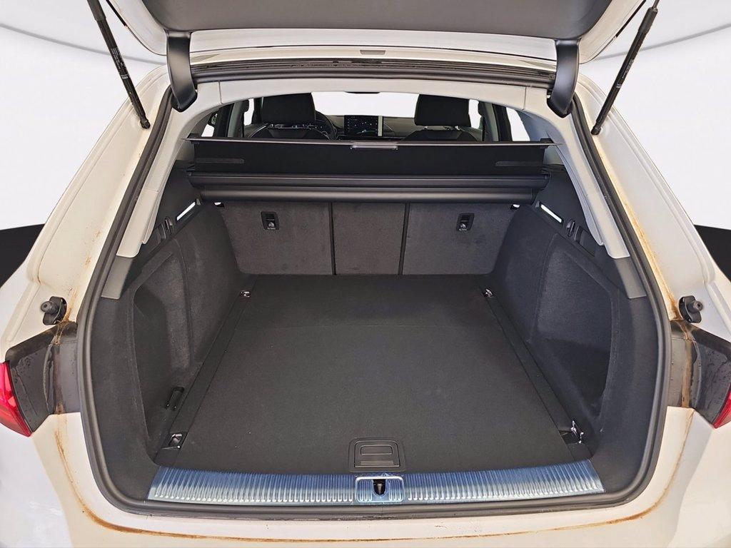 AUDI A4 avant 30 2.0 tdi mhev 136cv s-tronic del 2024