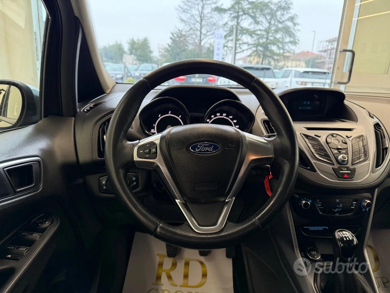 Ford B-Max 1.5 TDCi 95 CV Titanium okneopatentati