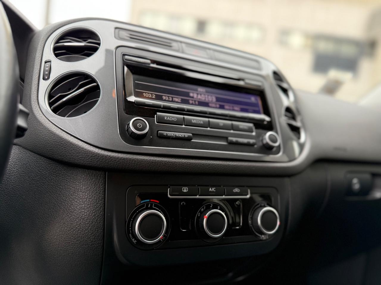 Volkswagen Tiguan 2.0 TDI 110 CV Sport & Style BlueMotion Technology