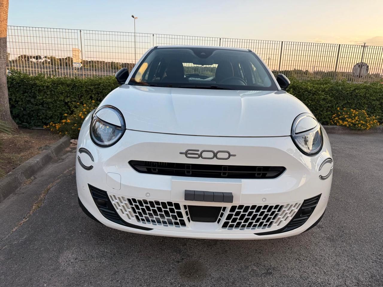 Fiat 600 Hybrid 100 CV DCT MHEV