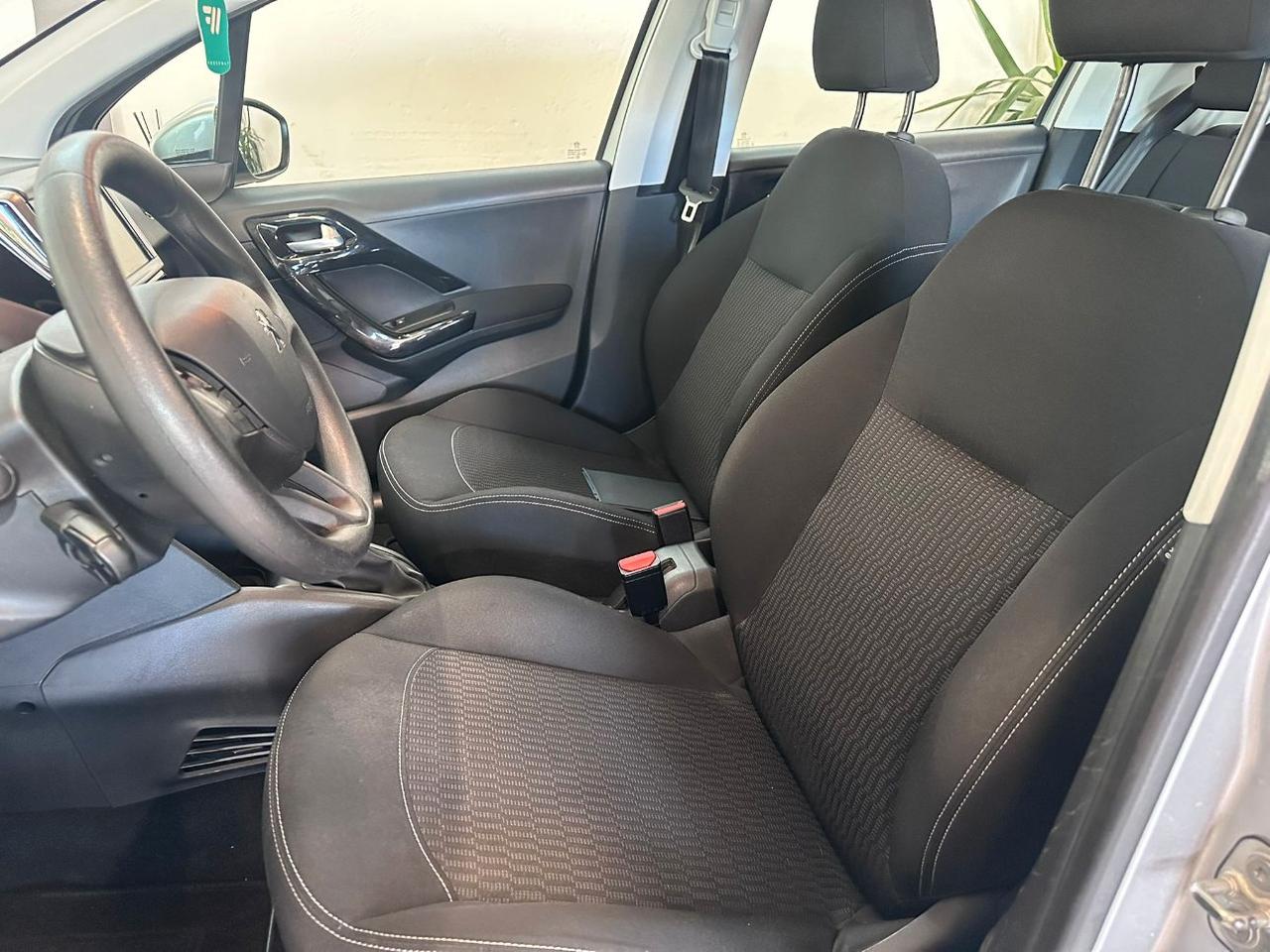 Peugeot 208 5 Porte 208 5p 1.6 bluehdi Active 75cv