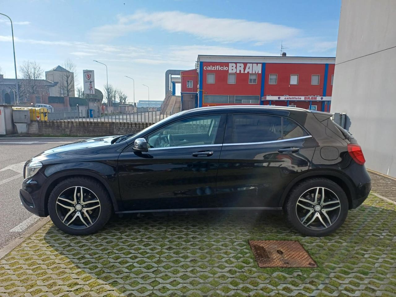 Mercedes-benz GLA 200 d Automatic 4Matic Premium