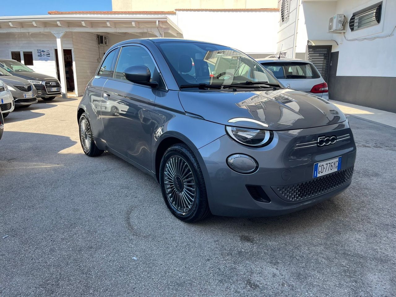 Fiat 500 2020 photo 3