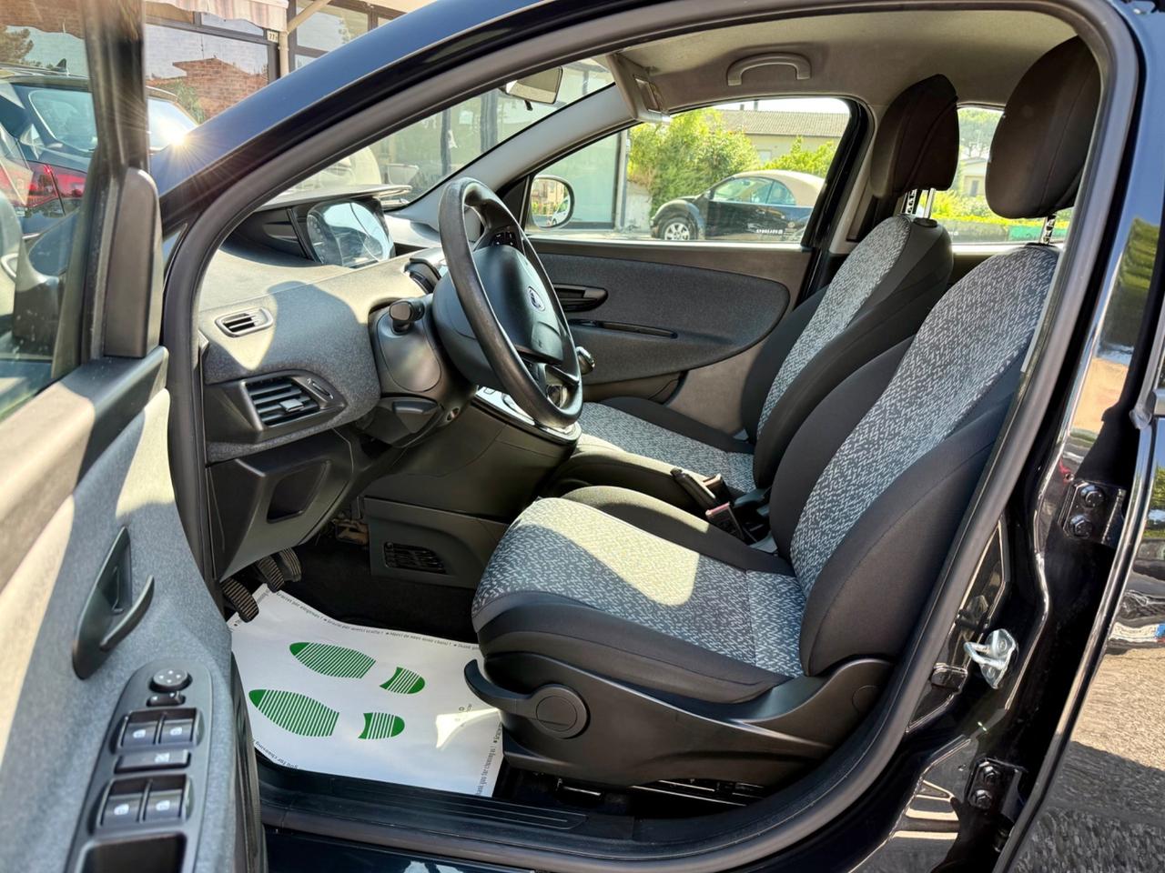 Lancia Ypsilon 0.9 TwinAir Ecochic Elefant Ok NEOPATENTATI