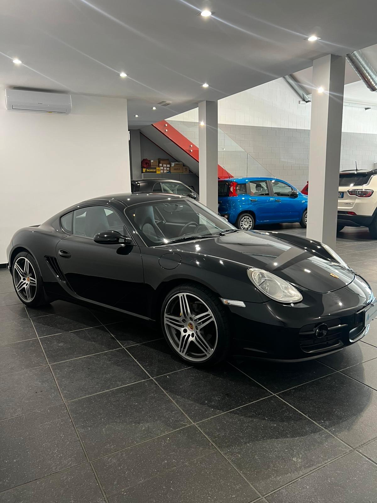 Porsche Cayman i 987 2.7