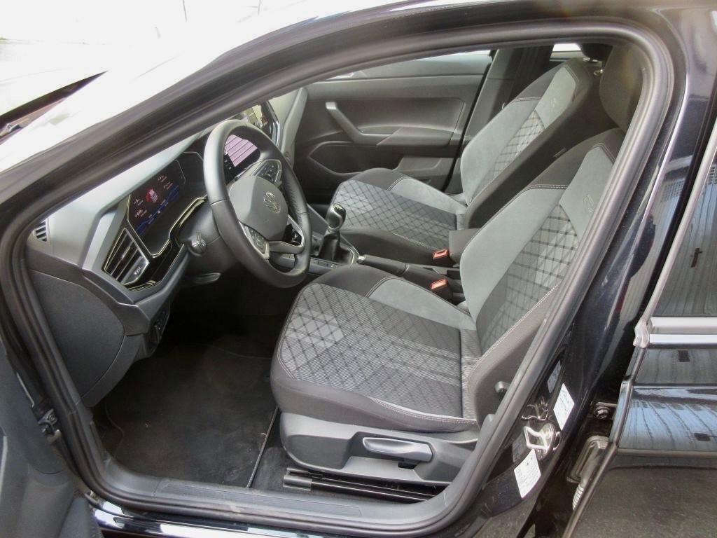 Volkswagen Taigo R-Line 1.0 TSI Tetto Panoramico apribile elettricamente