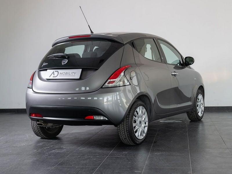 Lancia Ypsilon Ypsilon 1.2 69 CV 5 porte GPL Ecochic Silver