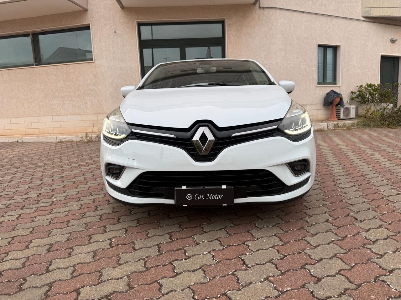 Renault Clio IV 2017 1.5 dci energy Intens 75cv FullLed Navi RetroCam Pelle