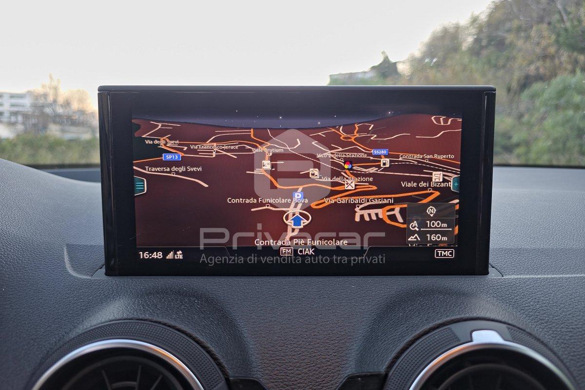 AUDI Q2 30 TDI S tronic Business