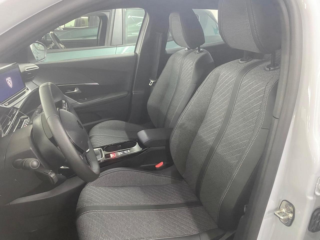 Peugeot 2008 PureTech 100 S&S Allure